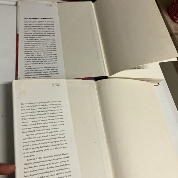 Stephen King Lot of (2) From a Buick 8, Cell - Hardcover Books - Acceptable - Picture 4 of 14